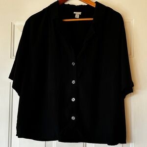A New Day Black Short Sleeve Button front Top *Size XXL